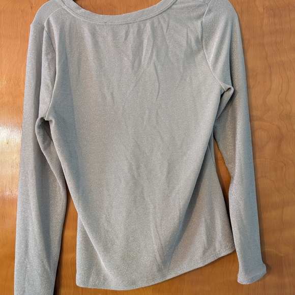 White House Black Market Shimmering Silver Top - Picture 4 of 4